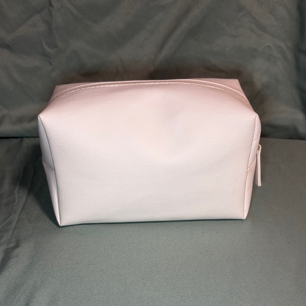 Hello Kitty & Friends x Primark White Makeup Bag Pouch - Picture 2 of 6